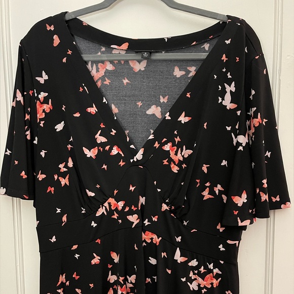 Butterfly Print Torrid Dress - Picture 3 of 6